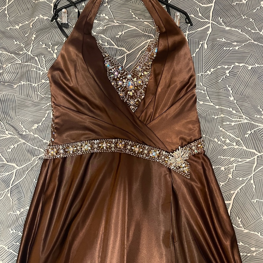 Tony Bowls Elegant Brown Halter Dress with Embellishments xl - Picture 5 of 12